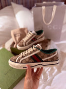 Gucci 1977 Marrom