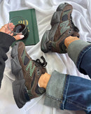 New Balance 9060 Marrom e Verde